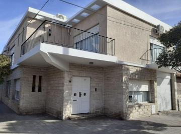 Casa · 280m² · 5 Ambientes · 1 Cochera · Venta Casa 3 Dorm. Bo Pedro Pico
