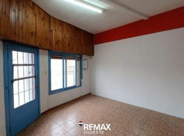 Local comercial · 19m² · Local en Esquina Roca y Bolivia