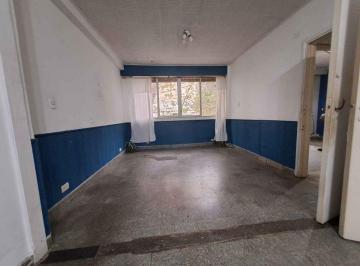 Departamento · 76m² · 4 Ambientes · Venta Depto a Reciclar 76 m² Balvanera Oportunidad