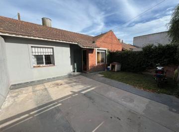 Casa · 87m² · 4 Ambientes · Venta Casa 4 Ambcon Jardin, Barrio Ucip Mdp