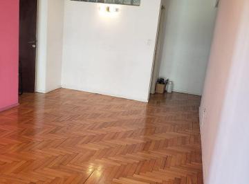 Departamento · 43m² · 2 Ambientes · Venta - Dpto - 2 Amb - Plaza Flores - Balcón