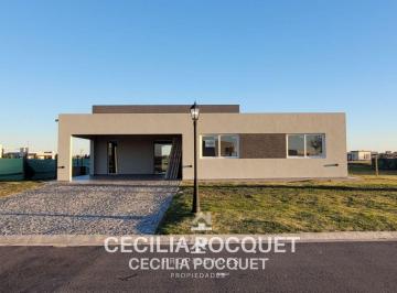Casa · 192m² · 5 Ambientes · 2 Cocheras · Casa en Venta Barrio San Simón Canning