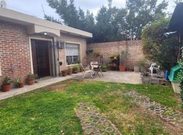 Casa · 100m² · 3 Ambientes · 1 Cochera · Venta Casa 3 Ambientes Lote en Esquina Temperley