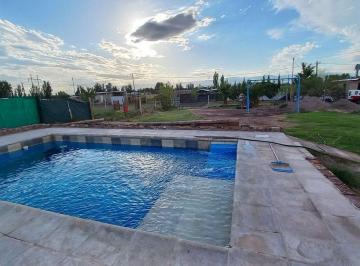 Casa · 240m² · 3 Ambientes · Venta Casa con Piscina Corralitos Gllén