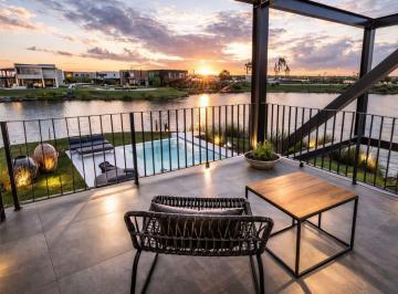 Casa · 314m² · 5 Ambientes · 4 Cocheras · Venta Casa Al Agua – Puertos del Lago