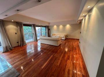 Departamento de 5 ambientes, Recoleta · Departamento de 5 Ambientes con Dependencia de Servicio Cochera y Baulera Fija Barrio Norte Recoleta