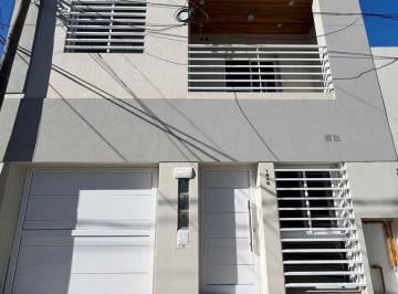 imagen1 · Casa en PH a Estrenar en Sargento Cabral