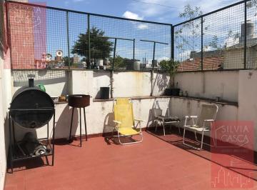 PH · 109m² · 5 Ambientes · Venta PH - Flores Sur con Entrada Independiente Al Frente - 4 Dorm. - Patio - Terraza