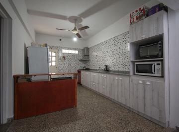 PH · 93m² · 6 Ambientes · Venta 6 Ambientes Comodos Bien Distribuidos Permuta Y/o Financia Moron Apto Credito