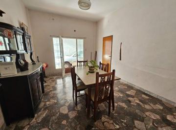Casa · 100m² · 3 Ambientes · 2 Cocheras · Alquiler Casa 3 Amb Parque Cochera V Luzuriaga