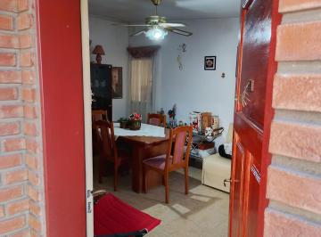 Casa · 174m² · 5 Ambientes · 2 Cocheras · Venta Casa en Don Bosco
