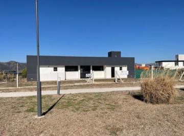 Casa · 100m² · 5 Ambientes · Casa en Venta 2 Dorm. - Las Cina Cinas 100 - en Puerto del Aguila Country Nautico.