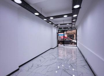 Local comercial · 29m² · 3 Ambientes · Local a Estrenar - Reciclado a Nuevo