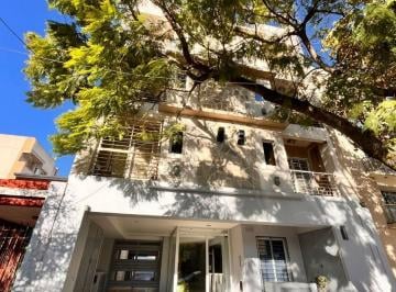 Departamento de 2 ambientes, Lomas de Zamora · Vendo Departamento de 2 Ambientes Lomas de Zamora Excelente Ubicacion! Apto Credito!