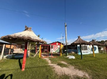 Local comercial · 300m² · 4 Ambientes · Venta Punta Indo Local Comercial