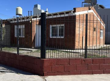 Foto · Casa de 2 Dorm, en Esquina, Rawson.