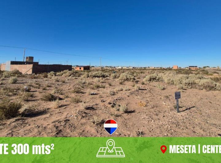 Terreno · 300m²