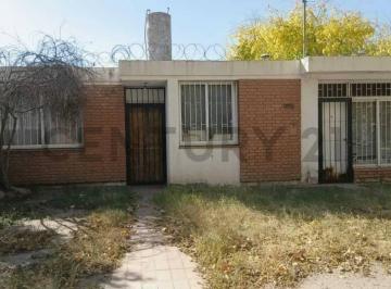 Oficina comercial · 282m² · 7 Ambientes · 1 Cochera · Century 21 Lucio Barroso Vende Casa en B Judicial Godoy Cruz