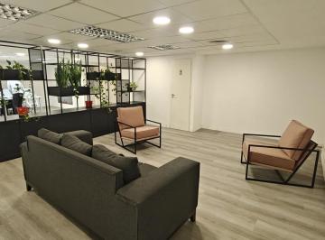 Oficina comercial · 210m² · 2 Cocheras · Oficina en Alquiler en Plaza San Martin Lista Para Entrar