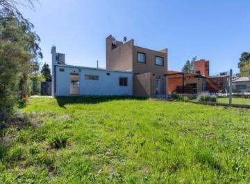 Casa · 55m² · 3 Ambientes · 1 Cochera · Casa en Venta en El Rincón - Villa Elisa