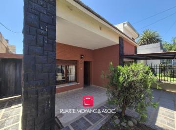 Casa · 377m² · 10 Ambientes · 2 Cocheras · Venta - Casa de 3 Pisos - Gran Ubicación