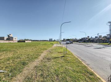 Terreno · 707m² · Terreno en Esquina Apto Desarrollo Comercial Camino a Funes