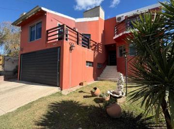 Casa de 6 ambientes, Villa Carlos Paz · Vendo Casa de 3 Dorm con Pileta en Villa Carlos Paz Apta Credito