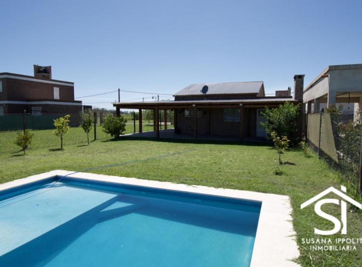 Casa · 70m² · 4 Ambientes · 2 Cocheras