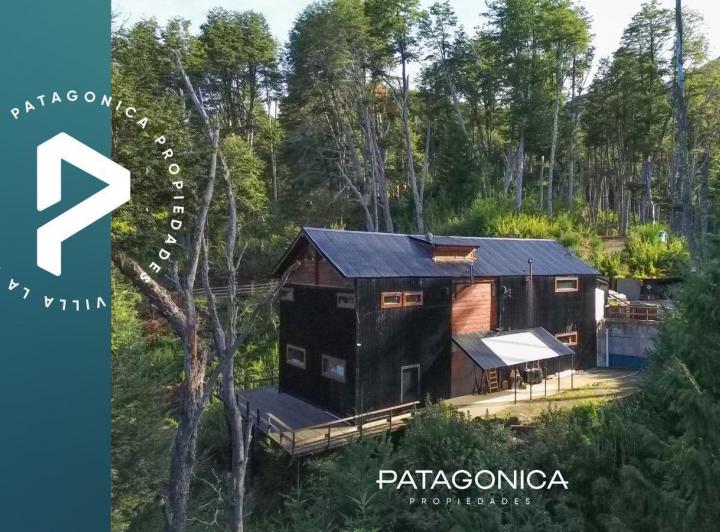Bodega-Galpón · 360m² · 10 Ambientes · 2 Cocheras