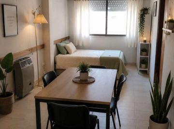 Departamento · 30m² · 1 Ambiente · 1 Cochera · Monoambiente/oficina en Alquiler en Rivadavia Al 600