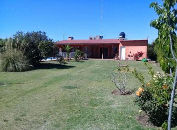 Casa · 108m² · 2 Ambientes · 1 Cochera · Venta Casa Barrio Privado Guaymallen