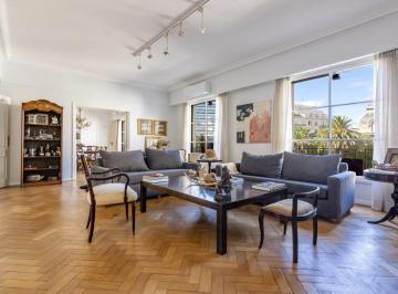 Departamento · 372m² · 6 Ambientes · 1 Cochera · Piso de Categoría, 6 Ambientes, 4 Dorm., 3 Baños - Cochera. Recoleta