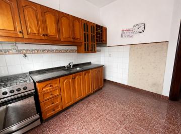 PH · 74m² · 4 Ambientes · Venta PH 4 Amb - Escritorio - Balcon - Terraza - Caseros
