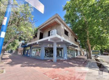 Local comercial · 200m² · 3 Ambientes · Locales Comerciales en Venta, en Esquina, Sobre Av Mitre. Renta Inmediata