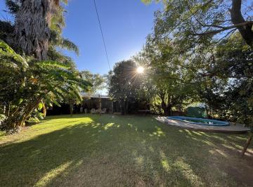 Casa · 90m² · 8 Ambientes · 1 Cochera · Venta Casa 4 Dorm. Funes