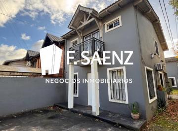 Casa · 120m² · 5 Ambientes · 1 Cochera · Duplex en Venta con Entrada Independiente en Luis Guillon
