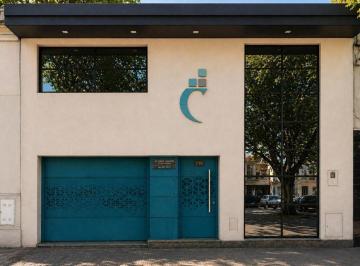 Casa de 5 ambientes, La Plata · Casa a La Venta, Apta Destino Comercial Sobre Av 44 E 9 y 10, Excelente Zona Centrica.