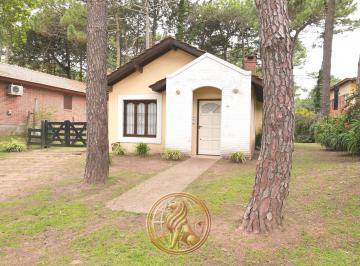 Casa · 140m² · 5 Ambientes · 1 Cochera · Venta Casa Pinamar Oportunidad