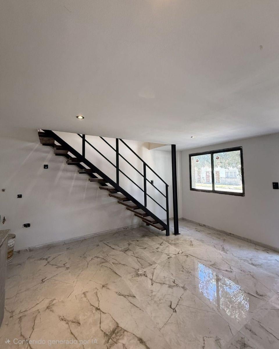 En venta. Excelente ph 2 ambientes en dúplex totalmente reciclado a nuevo.