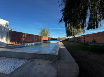 Quinta vacacional · 60m² · 1 Dormitorio · Quincho en Catriel Norte Nº 1060