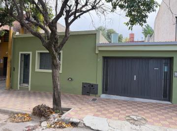 Casa · 65m² · 4 Ambientes · Casa en Alquiler Providencia 1 Dormitorio