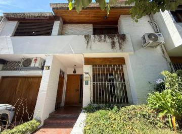 Casa · 247m² · 4 Ambientes · 1 Cochera · Casa en Venta en Barrio Las Carreras, San Isidro