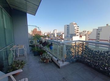 Departamento de 2 ambientes, Caballito · Excelente Semipiso con Balcón Tza + Cochera + Baulera