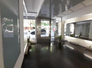 Departamento de 2 ambientes, Parque Chacabuco · Semipiso 2 Amplios Amb. 57 m². Balcon Corrido Muy Luminoso