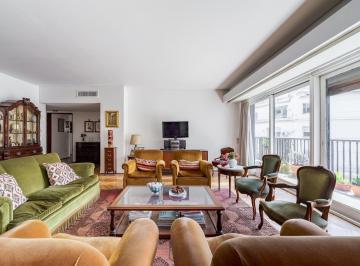 Departamento · 216m² · 5 Ambientes · 1 Cochera · Departamento 5 Ambientes, con Cochera y Vista Al Estrugamou, Muy Luminoso, Retiro.
