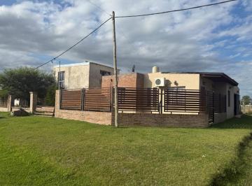Casa · 149m² · 5 Ambientes · 1 Cochera · Venta Casa 2 Dorm. Luis Palacios