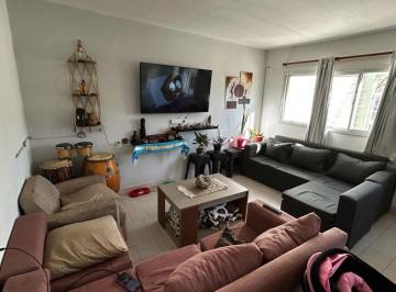 Casa de 5 ambientes, Cipolletti · Casa de 4 Dorm. en Venta en Barrio Los Pinos