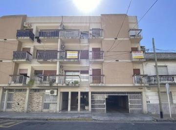 Departamento · 72m² · 3 Ambientes · Venta Departamento 3 Ambientes en Moron Centro con Balcon