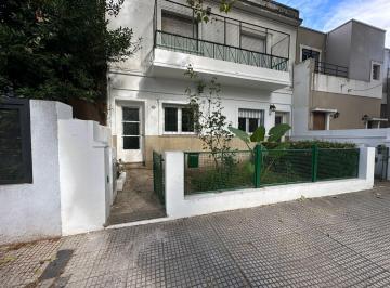 PH · 120m² · 5 Ambientes · Alquiler Comercial - PH en Saavedra - 6amb. Patio Jardin * Parrilla - Valdenegro 4926