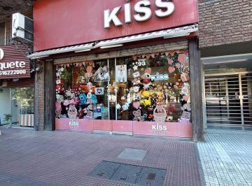 Local comercial · 100m² · 3 Ambientes · Local en Alquiler